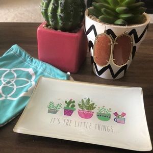 Sparkly Brown Danielle Kendra Scott Earrings